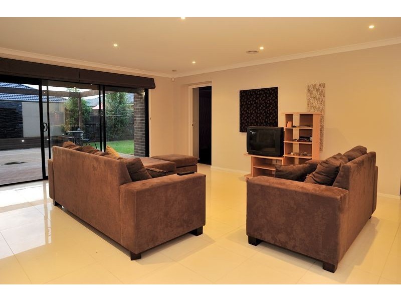 3 Calliandra Court, Berwick VIC 3806