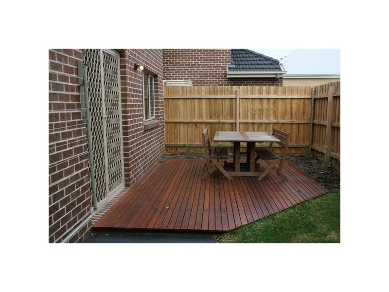 2/3 Gamble Avenue, Berwick VIC 3806