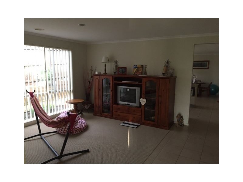 12 Sing Crescent, Berwick VIC 3806