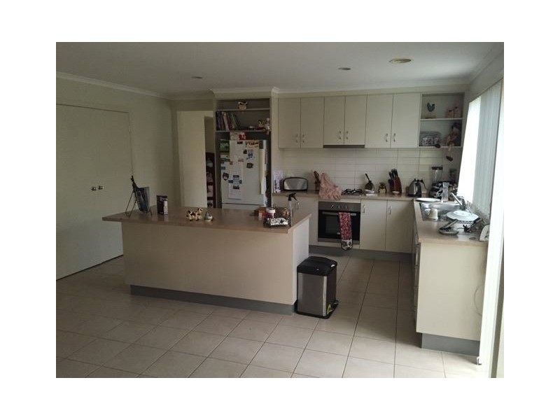 12 Sing Crescent, Berwick VIC 3806