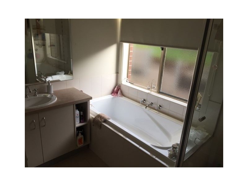 12 Sing Crescent, Berwick VIC 3806