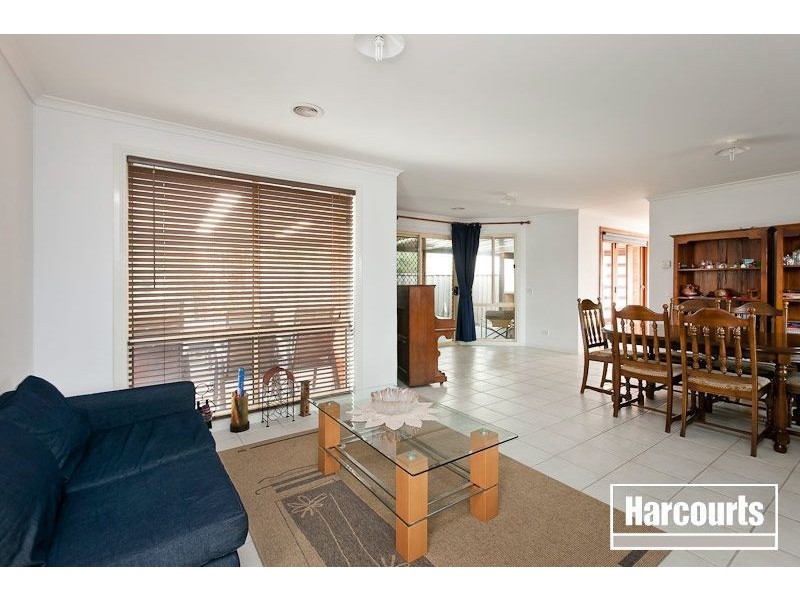 25 Menzies Close, Narre Warren South VIC 3805