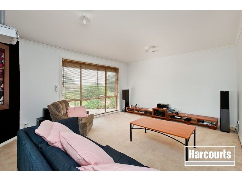 25 Menzies Close, Narre Warren South VIC 3805