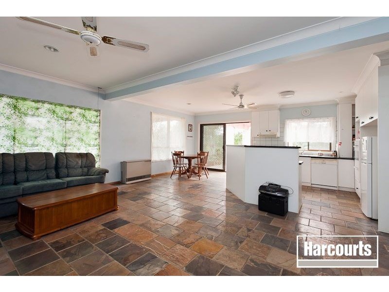 8 Glismann Road, Beaconsfield VIC 3807