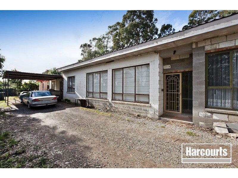 8 Glismann Road, Beaconsfield VIC 3807
