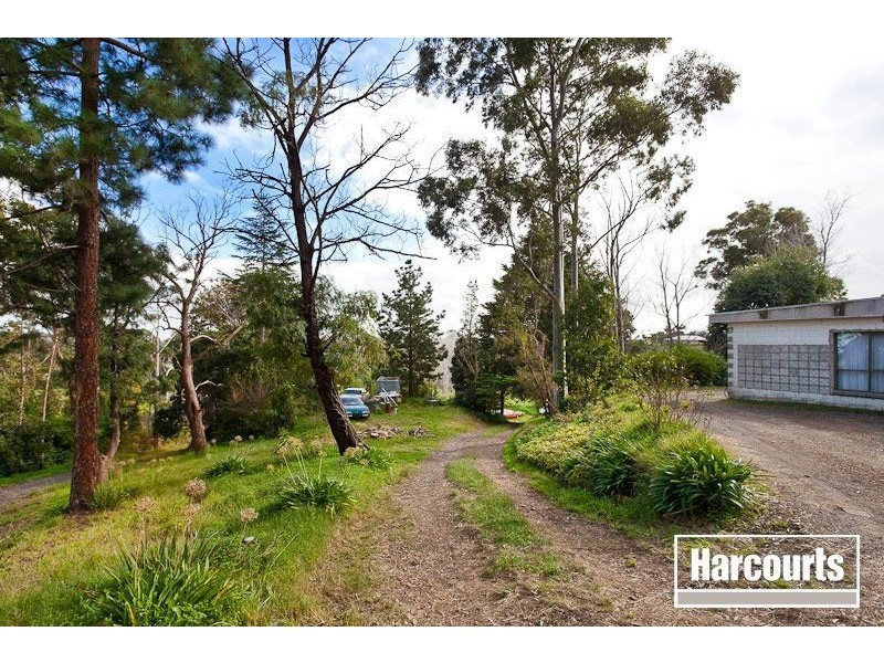 8 Glismann Road, Beaconsfield VIC 3807