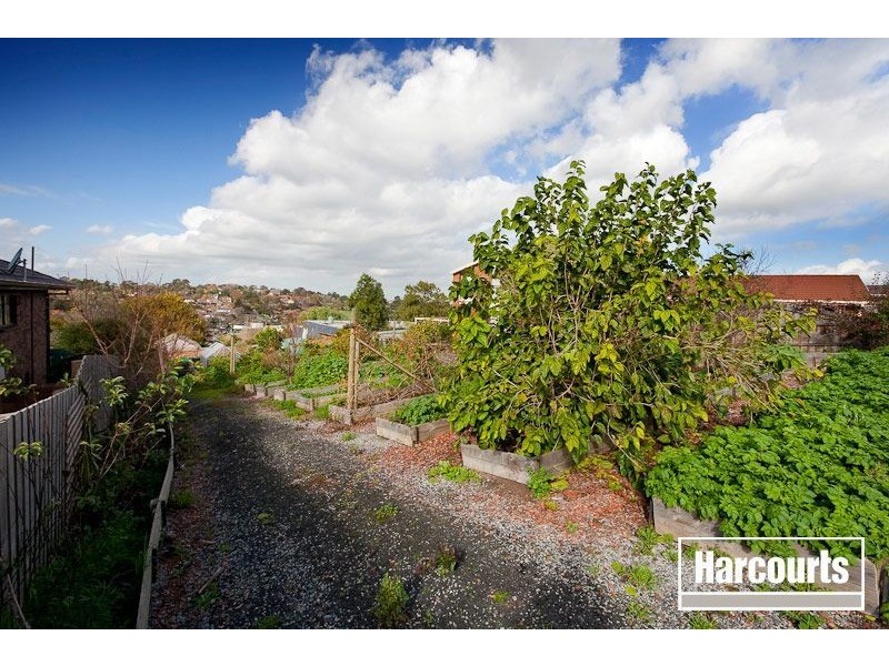 21 Shute Avenue, Berwick VIC 3806