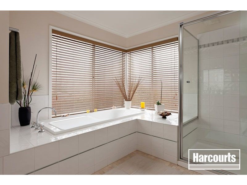 42 Wintersun Road, Berwick VIC 3806