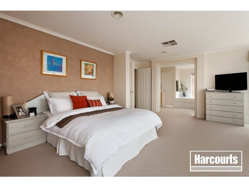 42 Wintersun Road, Berwick VIC 3806