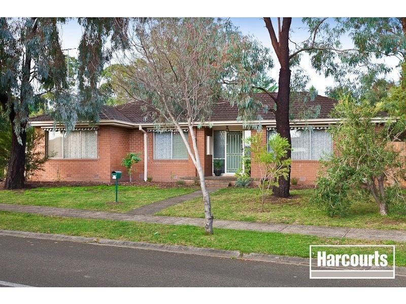 22 Ambleside Crescent, Berwick VIC 3806