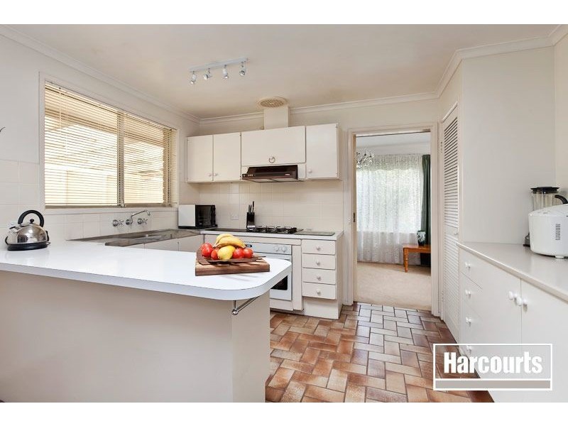 22 Ambleside Crescent, Berwick VIC 3806
