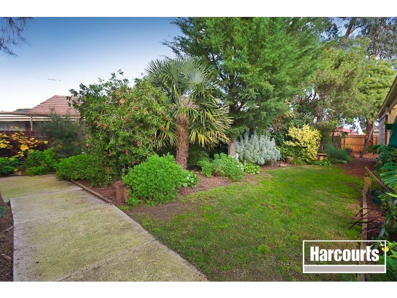 22 Ambleside Crescent, Berwick VIC 3806