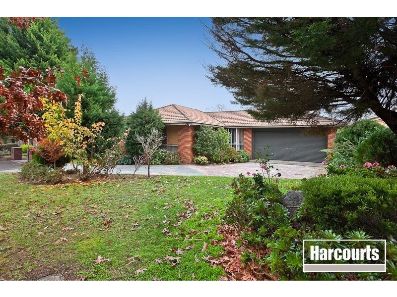 17 Tenandra Court, Berwick VIC 3806
