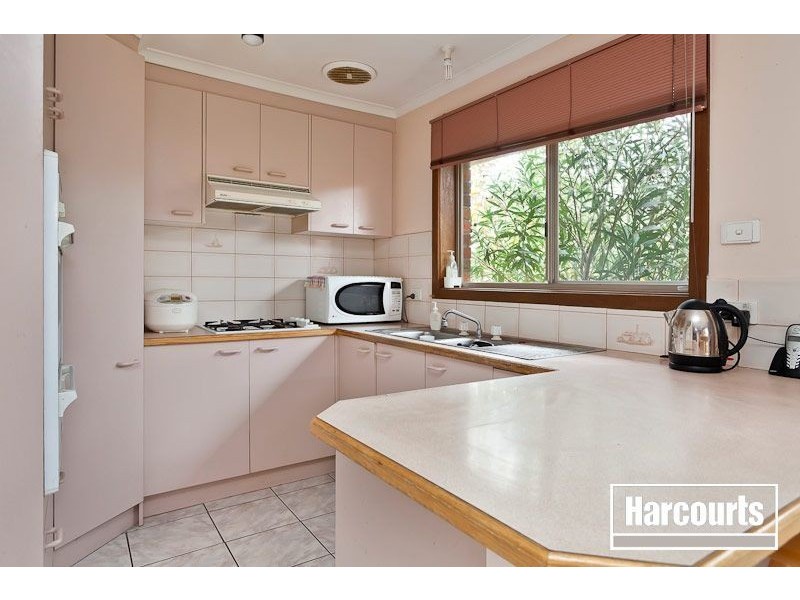 17 Tenandra Court, Berwick VIC 3806