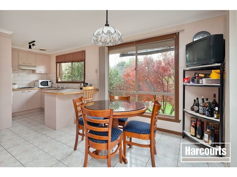 17 Tenandra Court, Berwick VIC 3806