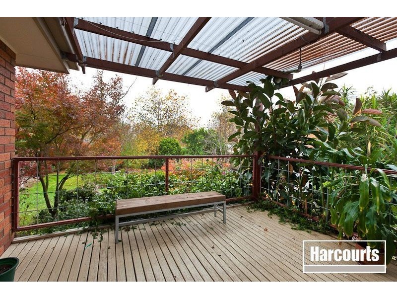 17 Tenandra Court, Berwick VIC 3806