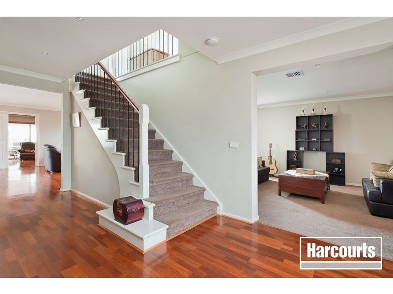 14 Eucumbene Drive, Berwick VIC 3806