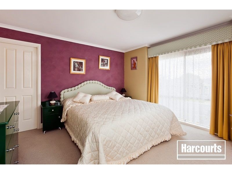 31 Edgbaston Circuit, Berwick VIC 3806