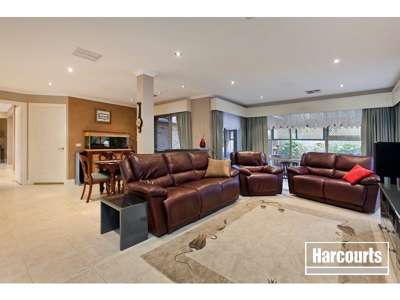 31 Edgbaston Circuit, Berwick VIC 3806