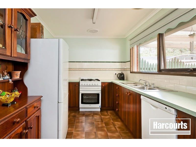 15 Harpfield Road, Beaconsfield Upper VIC 3808