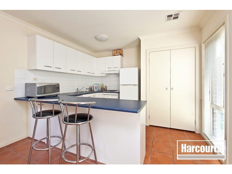 4/2-6 Jerilderie Drive, Berwick VIC 3806