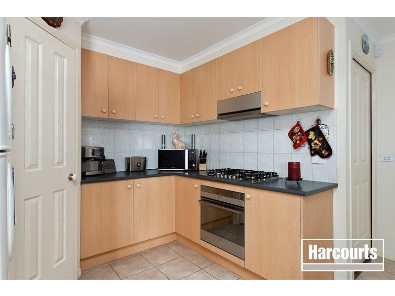 4 Fenton Place, Narre Warren South VIC 3805