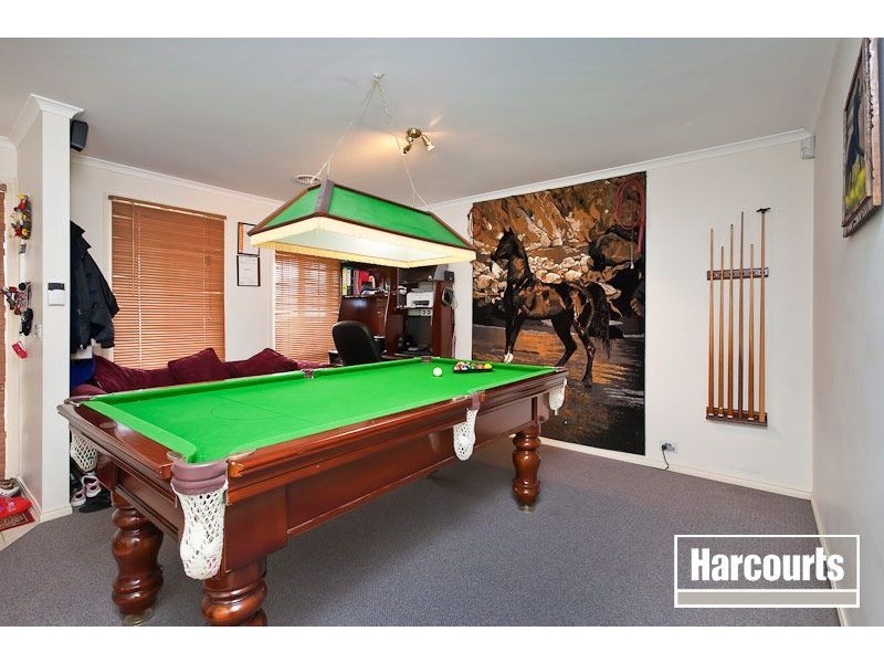 4 Fenton Place, Narre Warren South VIC 3805