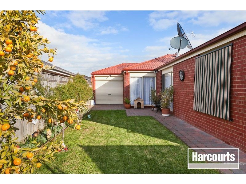 4 Fenton Place, Narre Warren South VIC 3805