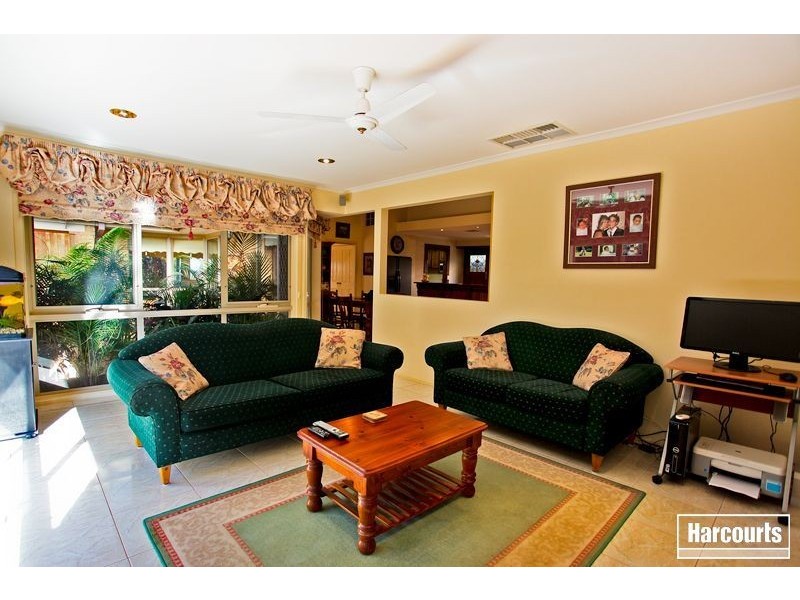 7 Thornton Close, Hallam VIC 3803