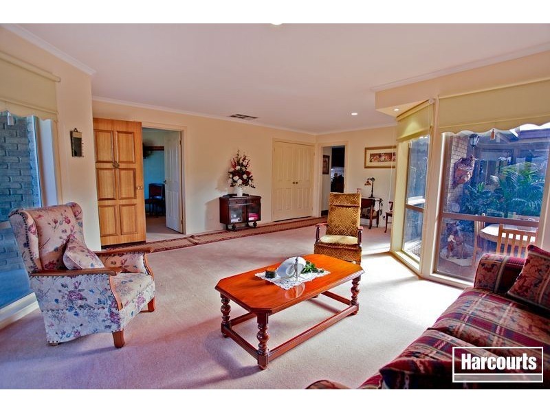 7 Thornton Close, Hallam VIC 3803