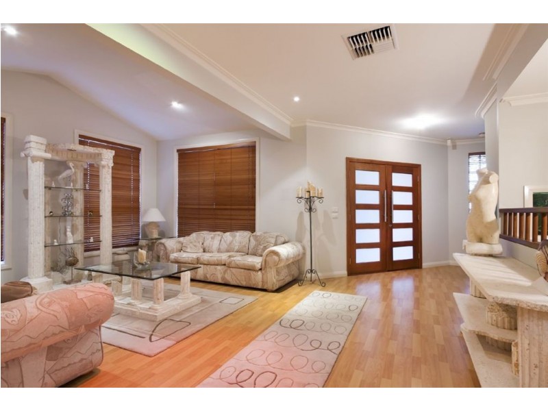 3 Sulky Court, Endeavour Hills VIC 3802