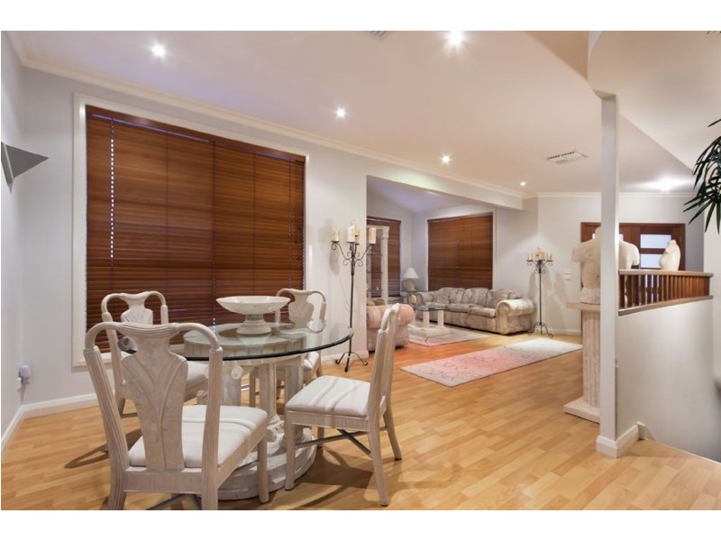 3 Sulky Court, Endeavour Hills VIC 3802