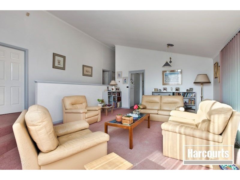 2 Kirkfell Court, Berwick VIC 3806