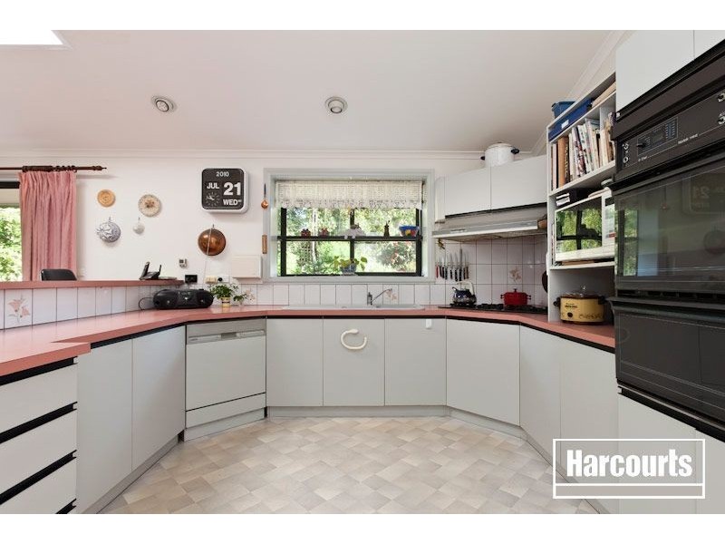 2 Kirkfell Court, Berwick VIC 3806