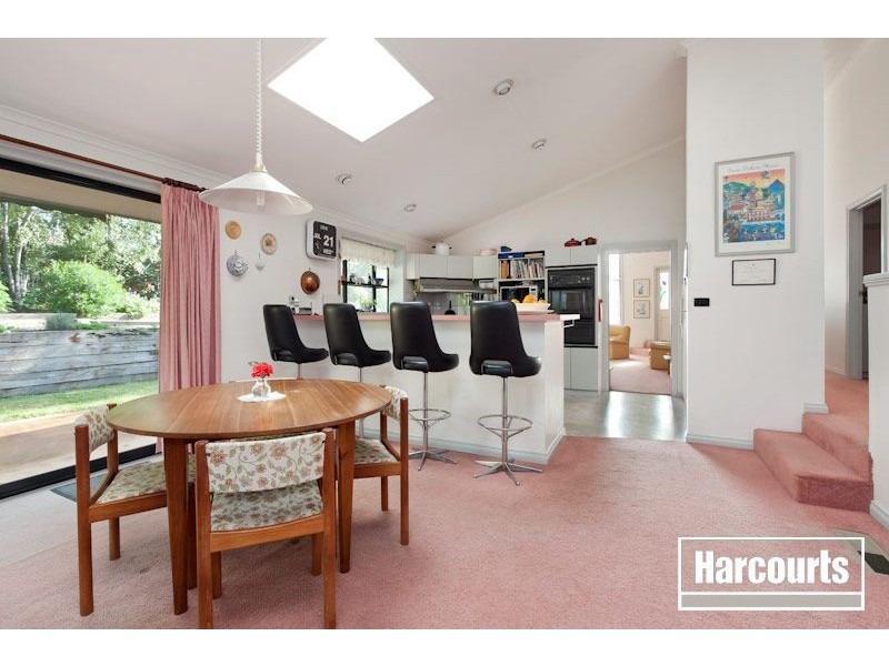 2 Kirkfell Court, Berwick VIC 3806