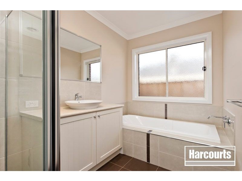 13 Nature Avenue, Officer VIC 3809