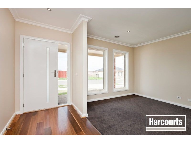 13 Nature Avenue, Officer VIC 3809