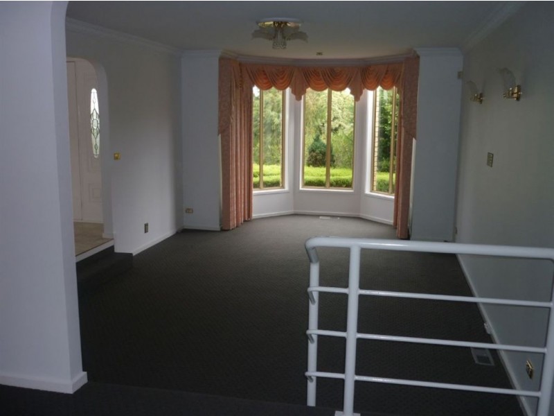 14 Emerson Court, Berwick VIC 3806