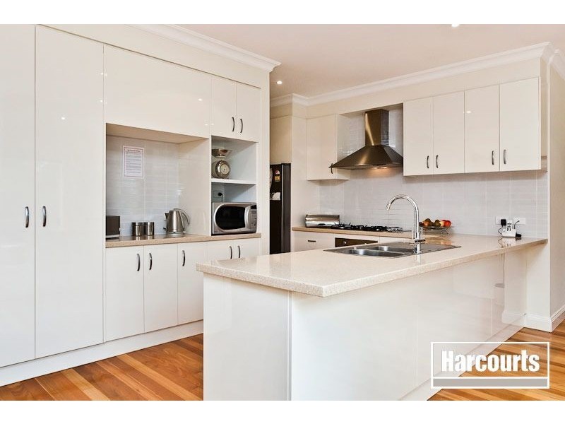 12 Hawkesbury Street, Berwick VIC 3806