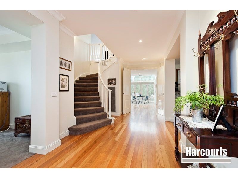 12 Hawkesbury Street, Berwick VIC 3806