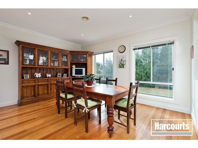 12 Hawkesbury Street, Berwick VIC 3806