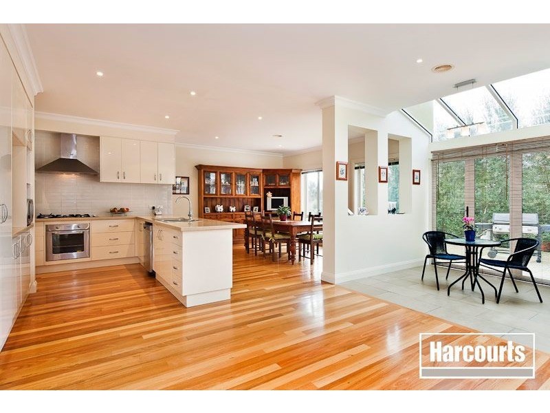 12 Hawkesbury Street, Berwick VIC 3806