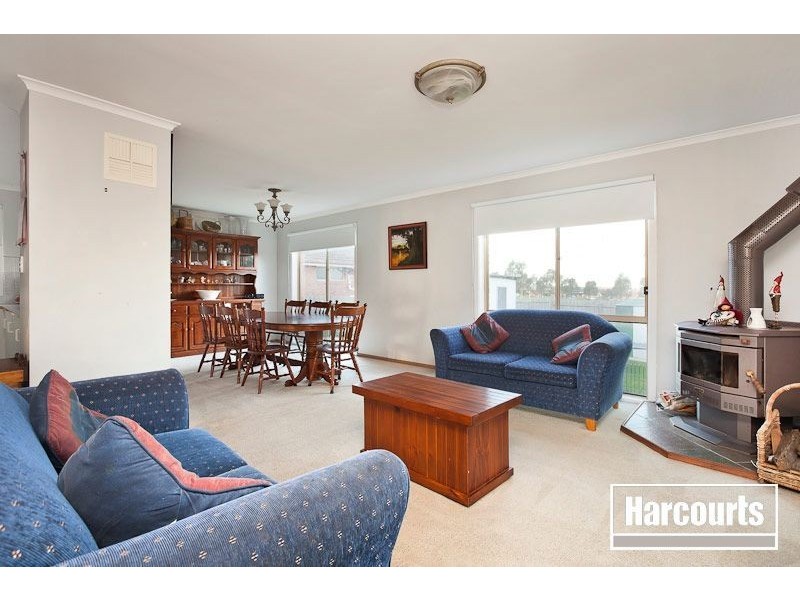 4 Ferncroft Court, Berwick VIC 3806