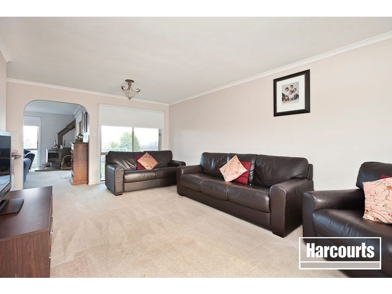 4 Ferncroft Court, Berwick VIC 3806