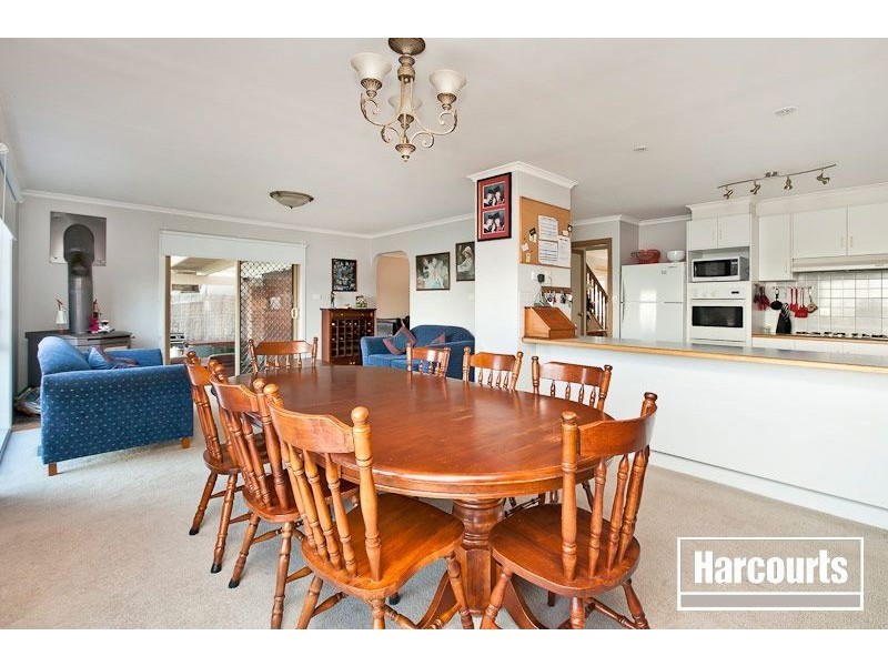 4 Ferncroft Court, Berwick VIC 3806