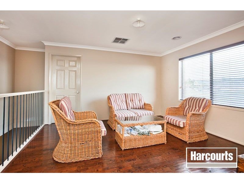 1 Hollington Way, Berwick VIC 3806