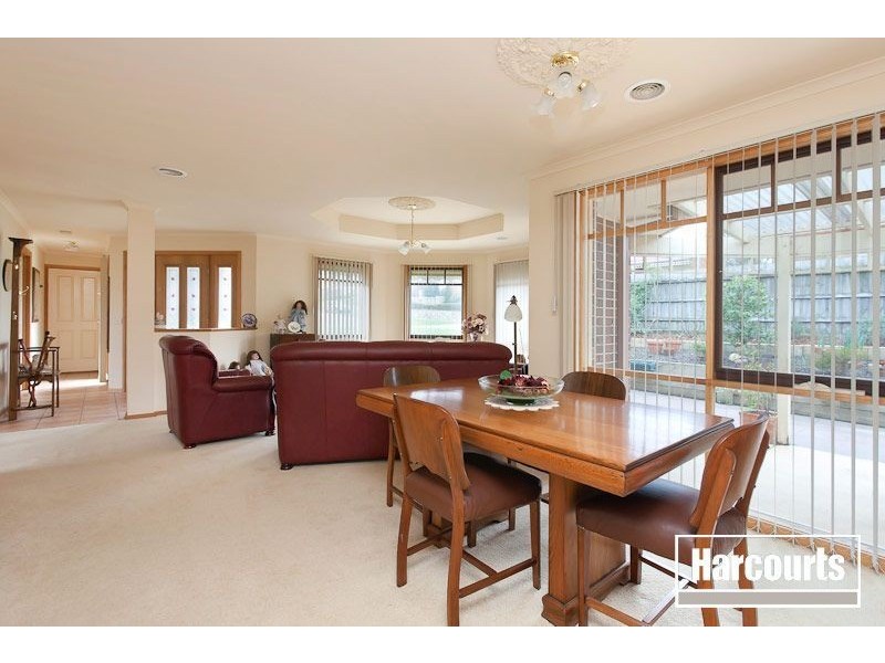 56 Jerilderie Drive, Berwick VIC 3806