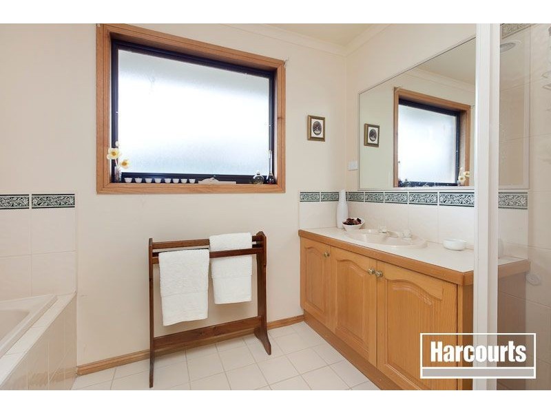 56 Jerilderie Drive, Berwick VIC 3806