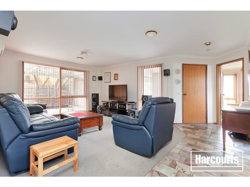 24 Willslie Crescent, Berwick VIC 3806