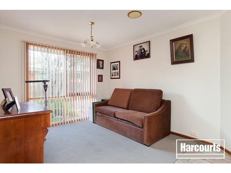 24 Willslie Crescent, Berwick VIC 3806